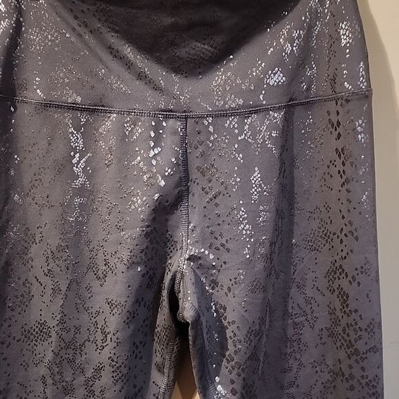 Scorpio sol leggings NWOT medium - Picture 1 of 6